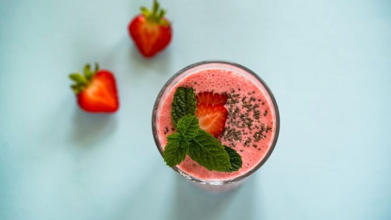 Simple Strawberry Smoothie